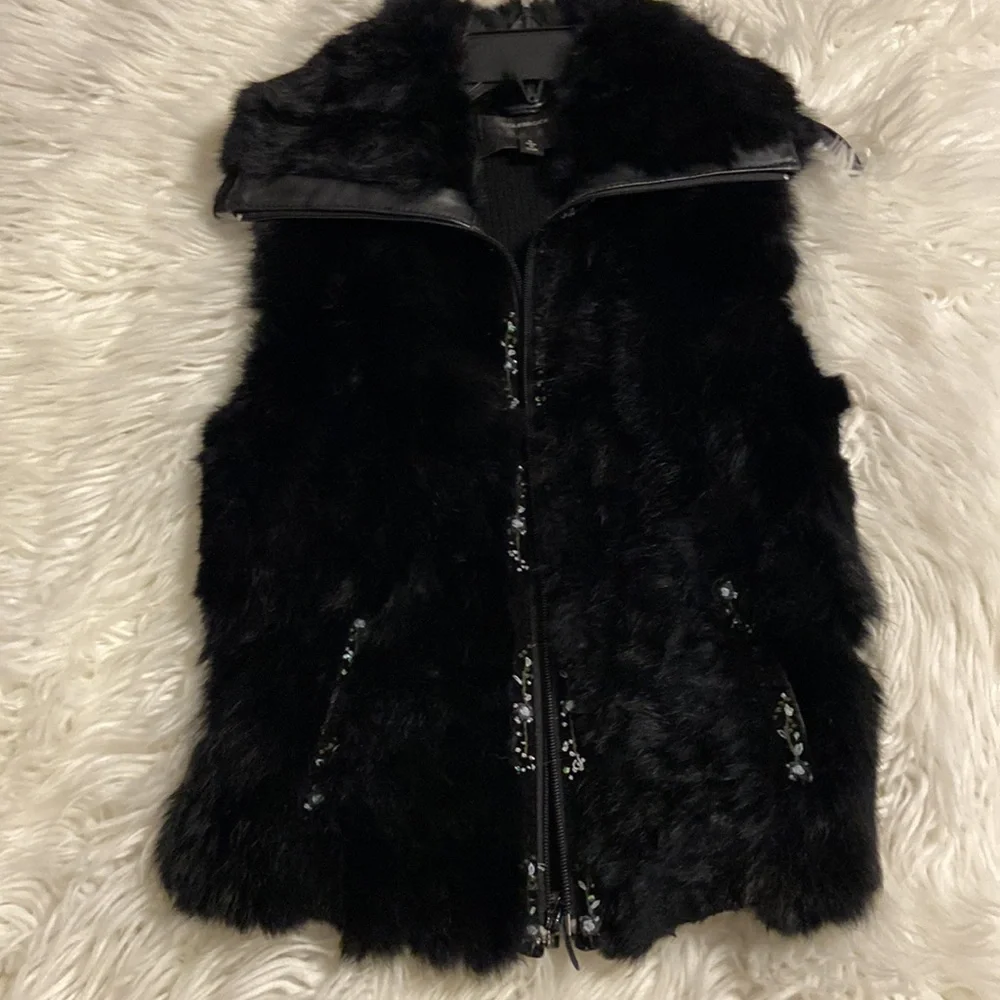 COLEBROOK RABBIT FUR AND LAMBSKIN WOMENS VEST BNWOT length 23” bust 30”very soft